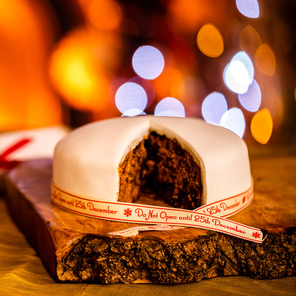 Iced Rum-Soaked Christmas Cake - 1.4kg